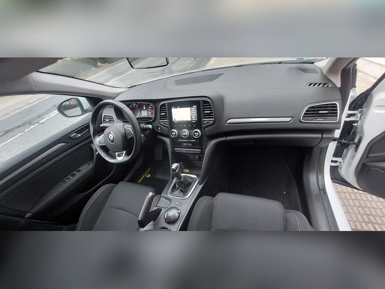 Renault Megane 1.5 dci 115CV foto 9